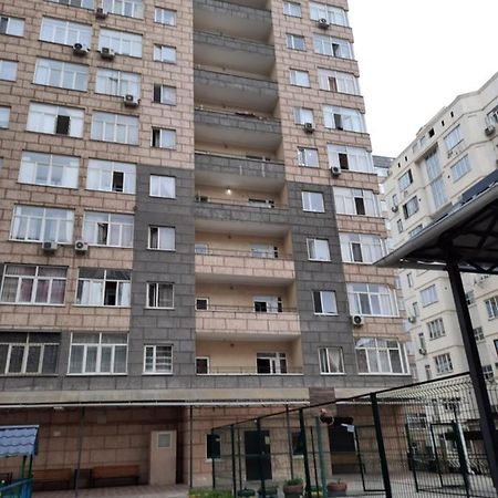 Diplomat Apartments Bischkek Exterior foto