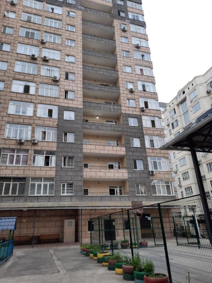 Diplomat Apartments Bischkek Exterior foto