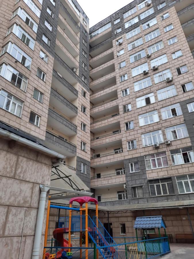 Diplomat Apartments Bischkek Exterior foto
